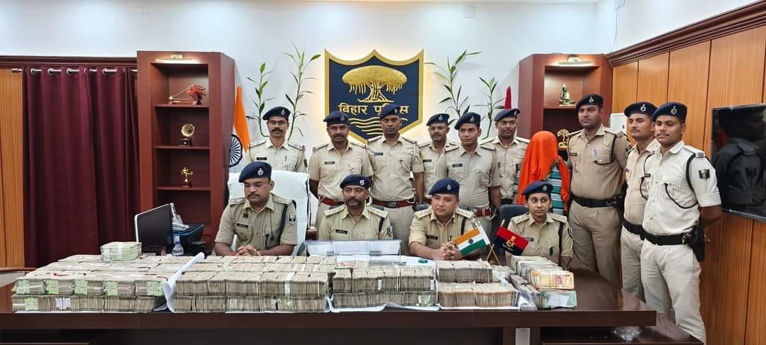 मक्का किसान और व्यापारियों से लगभग 4 करोड़ नगद ठगी करबे वाला चढा पुलिस के हत्थे 