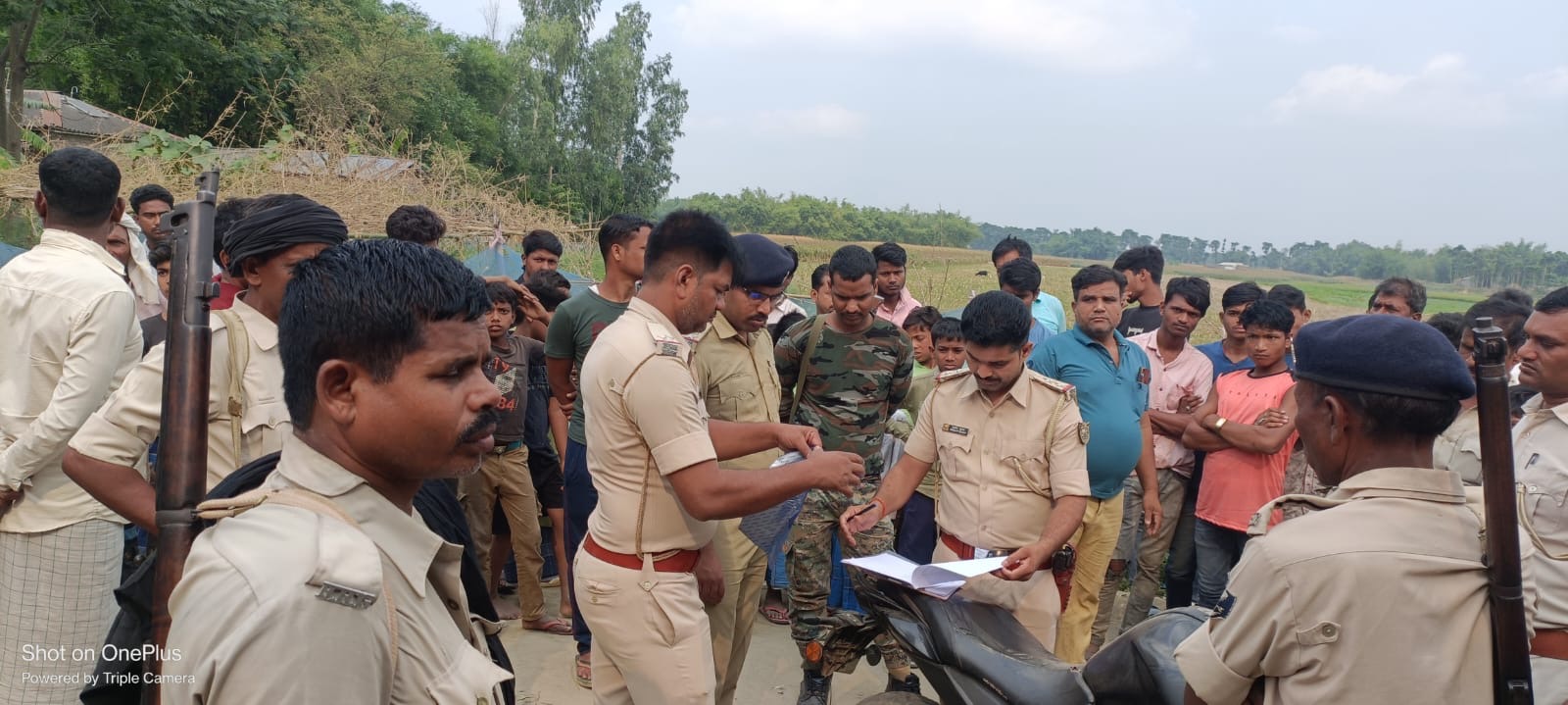 कोढ़ा थाना क्षेत्र के रक्सी गांव में संदेहास्पद स्थिति में हुई मौत, पुलिस मौजूद रही, पंचों ने की पंचायती