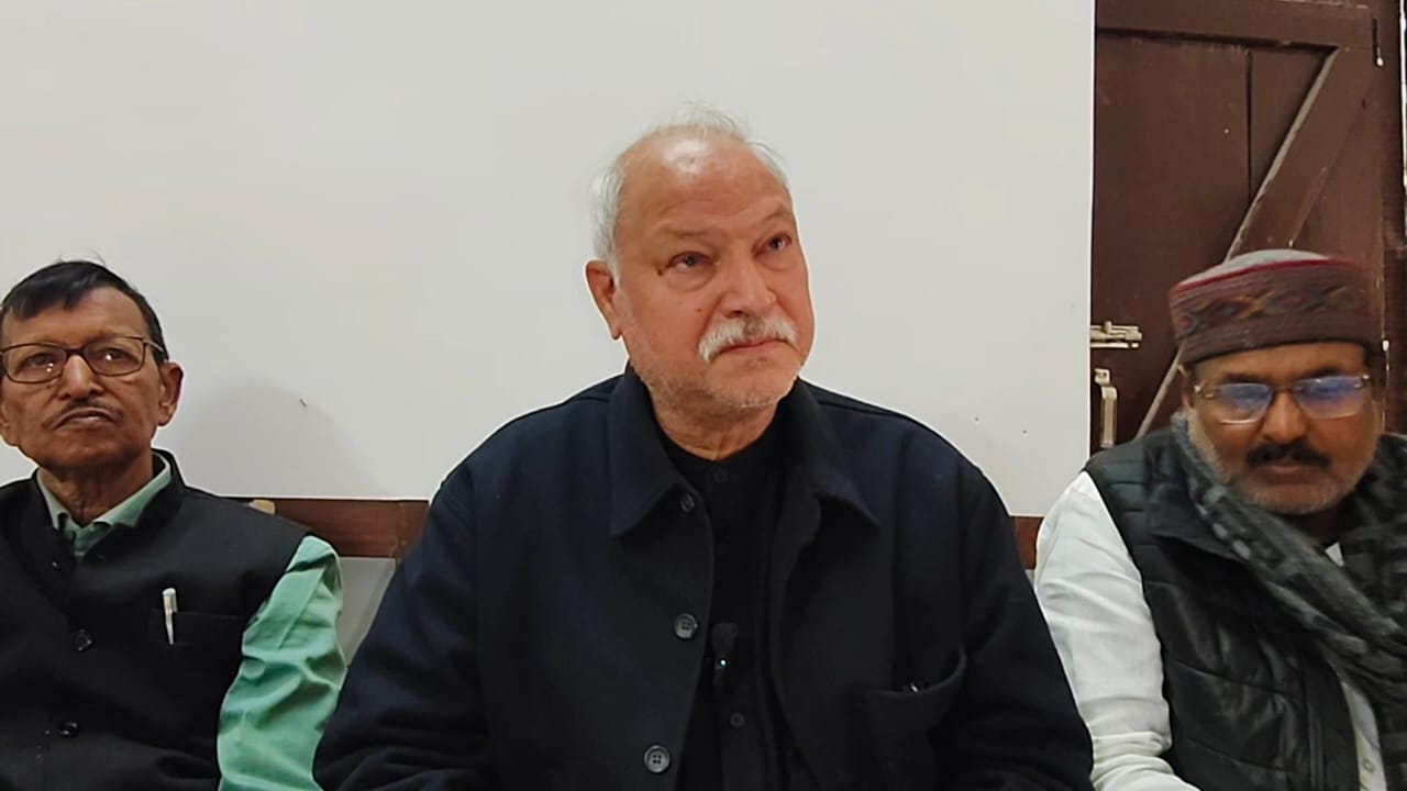 बिहार में बुलडोजर कार्रवाई पर गरमाई राजनीति, कांग्रेस नेता शकील अहमद खान ने सरकार को घेरा