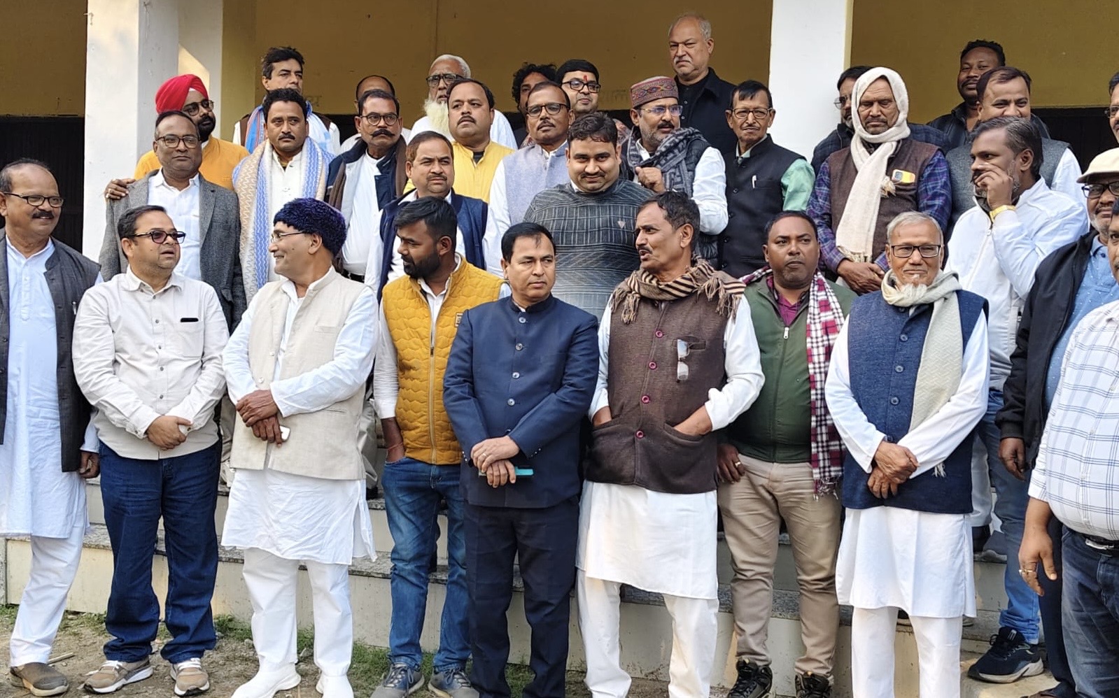 कटिहार के राजेंद्र आश्रम में एक बैठक आयोजित