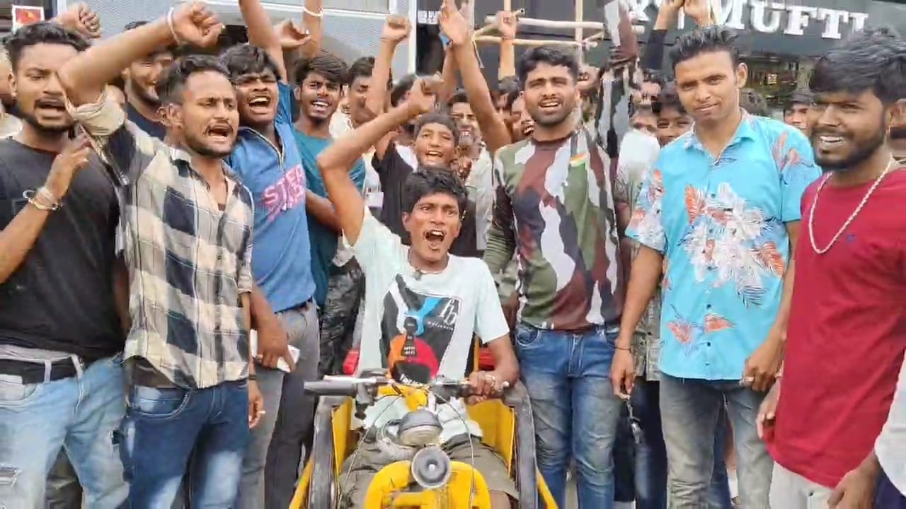 राजेंद्र प्रसाद पथ के दुकानदारों ने पुनर्वास की मांग की 