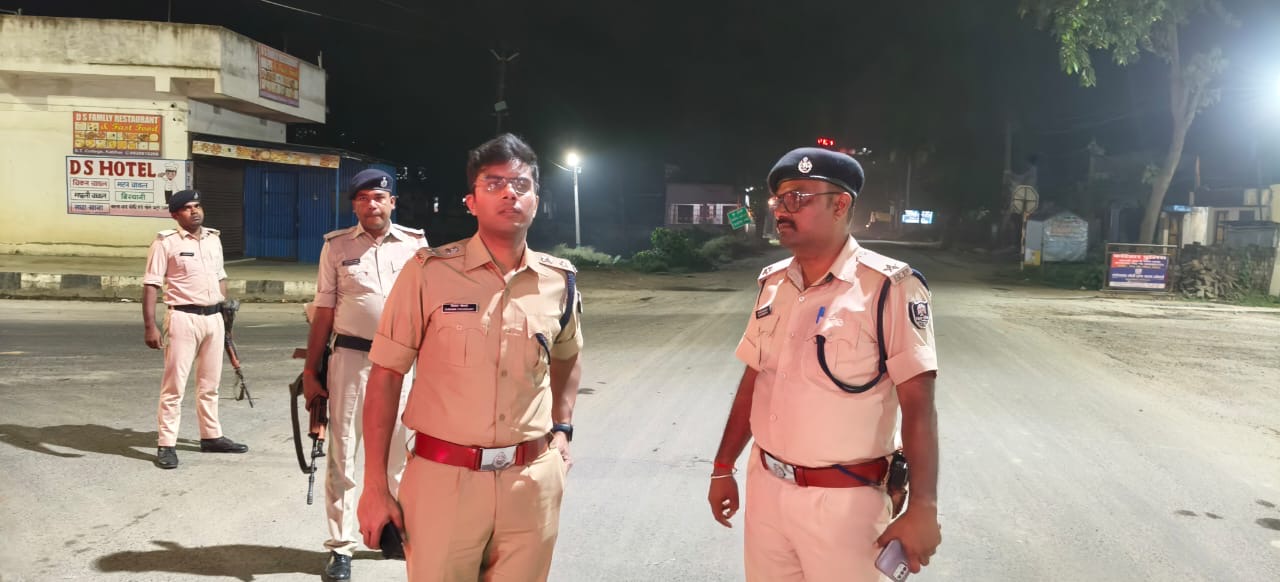 कटिहार में अपराध नियंत्रण को लेकर सख्त हुए एसपी शिखर चौधरी, खुद उतरे सड़कों पर