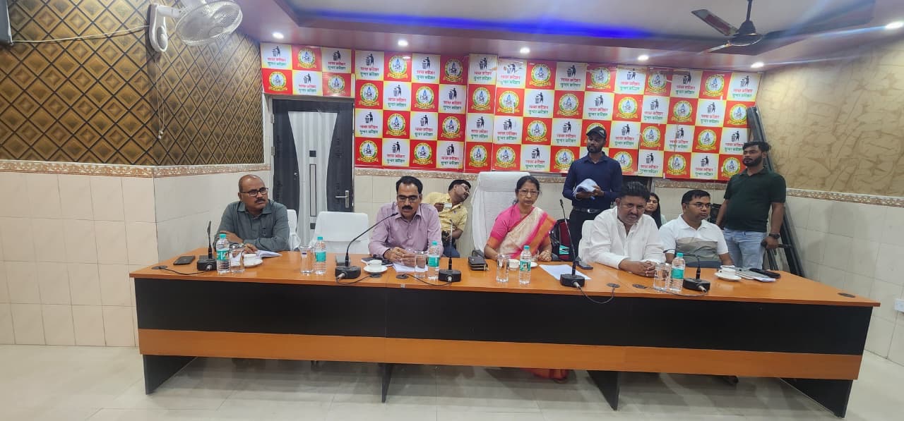 आपदा से निपटने को नगर निगम तैयार, महापौर की अध्यक्षता में हुई उच्चस्तरीय बैठक।