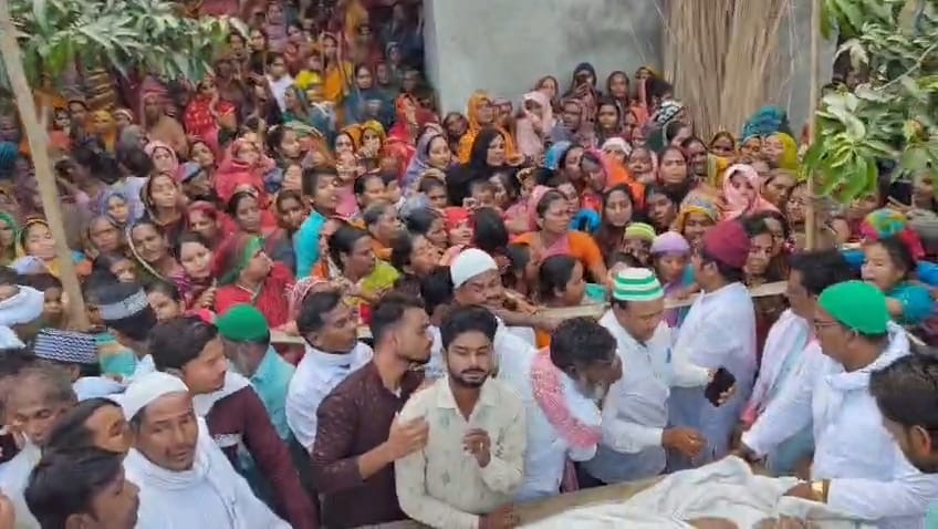 10 मंज़िला इमारत से गिरकर कटिहार के मजदूर की मौत,गांव में छाया मातम  मुआवज़ा बढ़ाने और प्रवासी मजदूरों की सुरक्षा पर उठी आवाज़